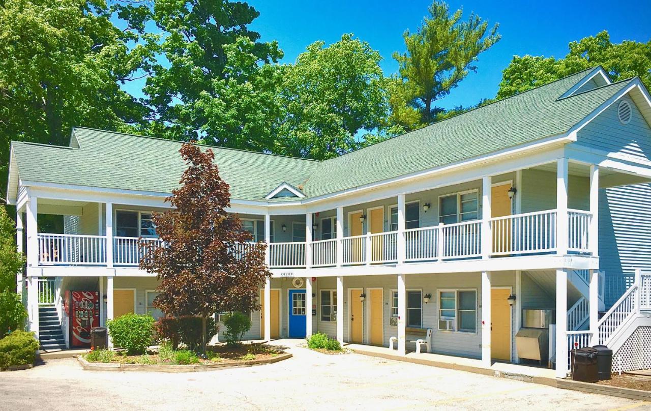 Empire Lakeshore Inn Exterior foto